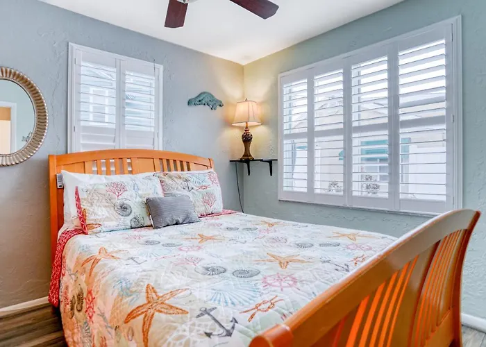 Bay Escape & Ocean Away Holiday home