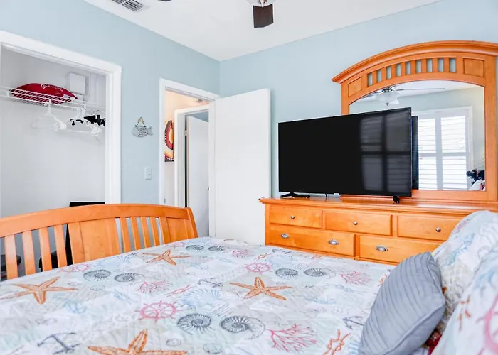 Bay Escape & Ocean Away Holiday home *