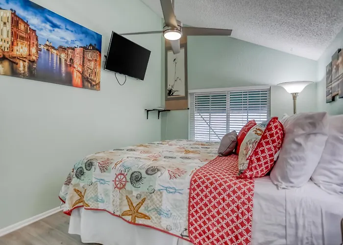 Bay Escape & Ocean Away Holiday home Clearwater Beach